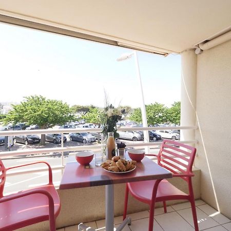 Un Appartement Sur La Marina De St-Gilles 圣吉尔-克鲁瓦德维 外观 照片