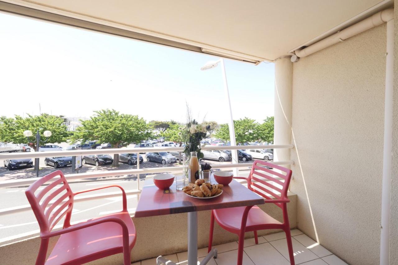 Un Appartement Sur La Marina De St-Gilles 圣吉尔-克鲁瓦德维 外观 照片